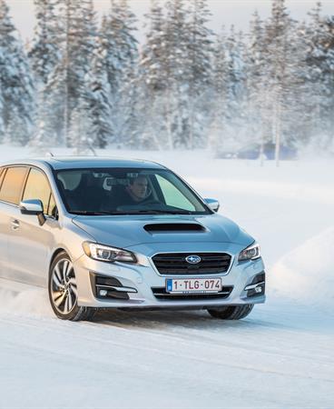SUBARU_LEVORG-25-hr